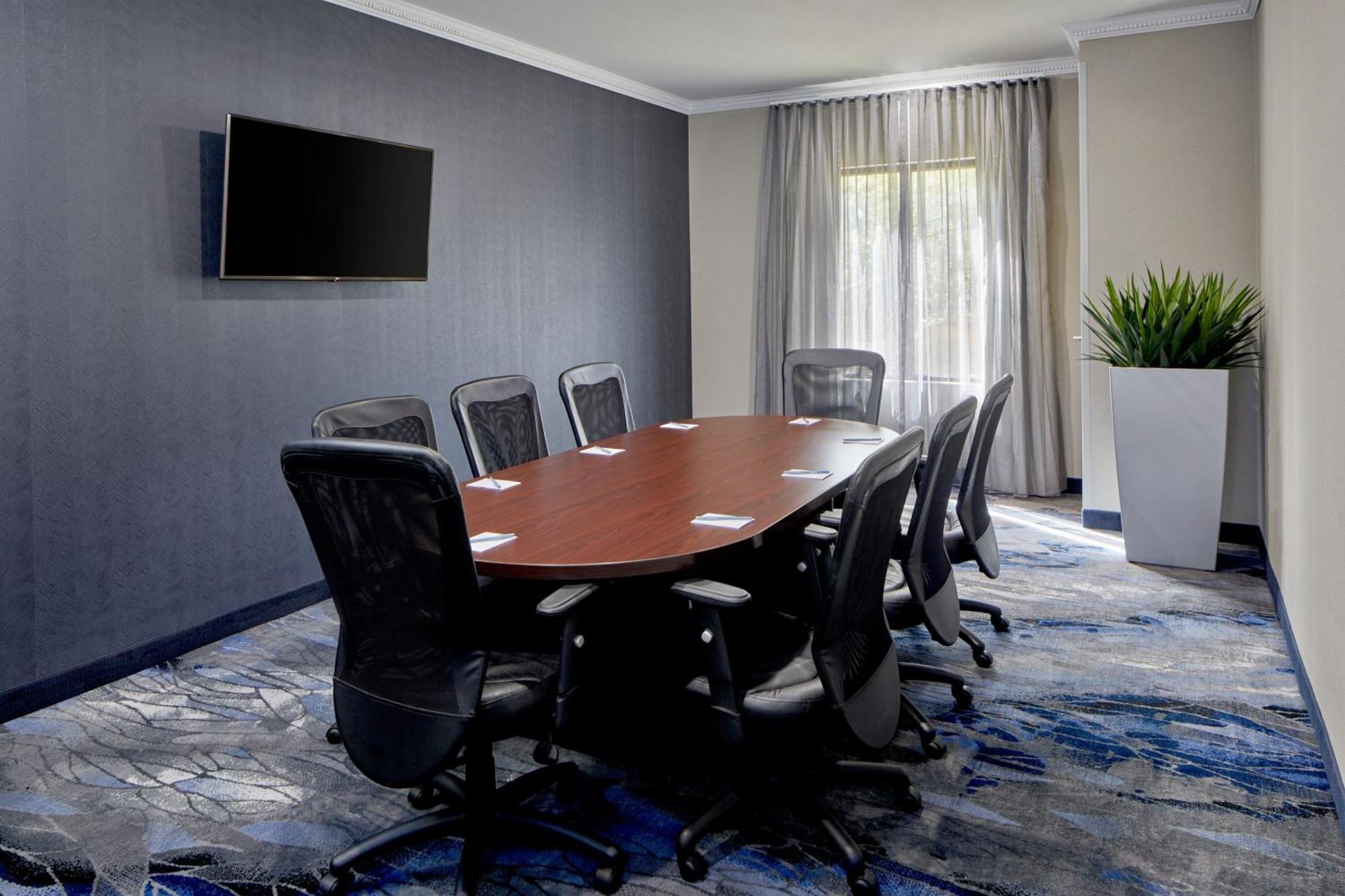 Fairfield & By Marriott Hotel