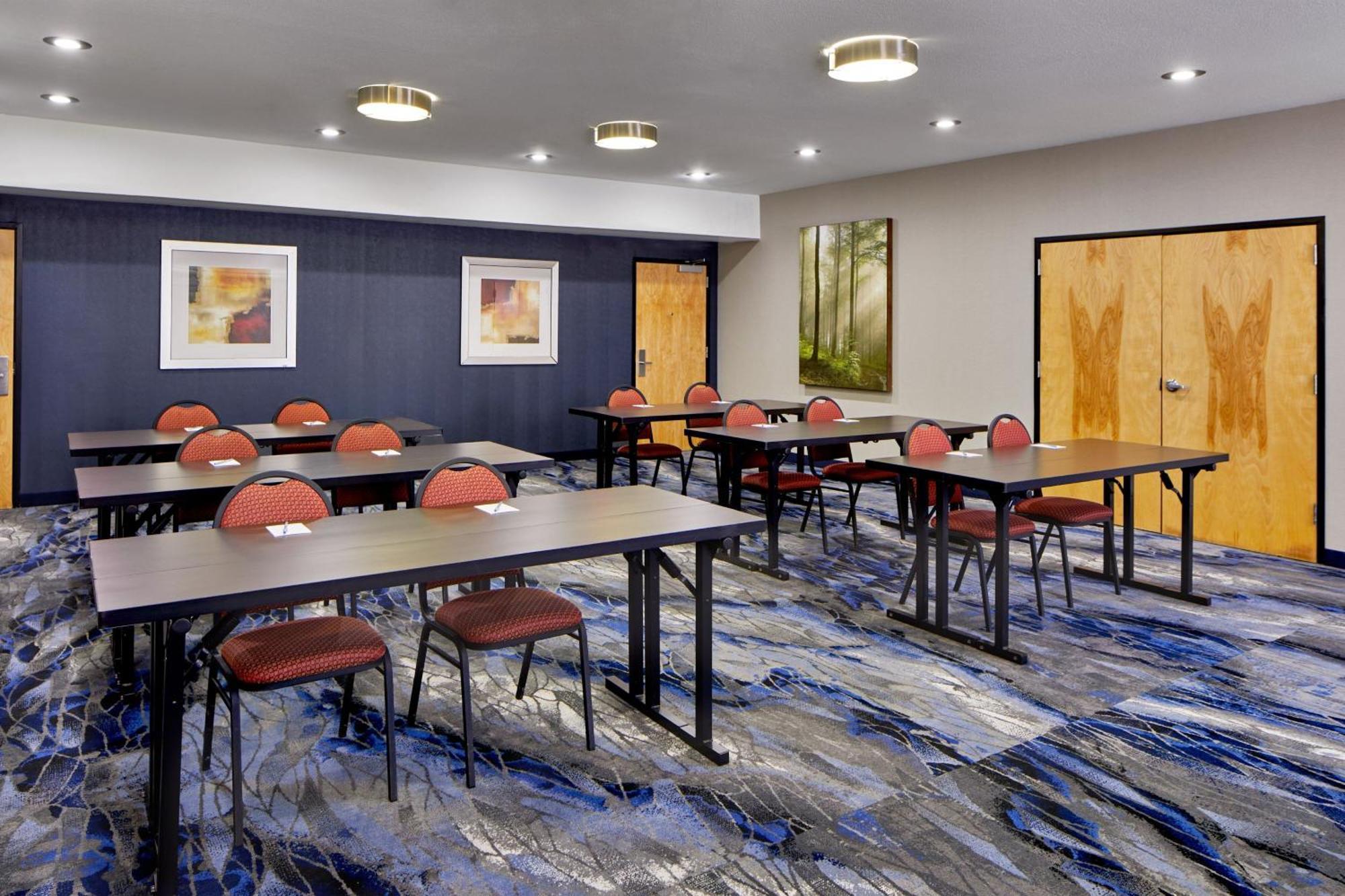 Fairfield & By Marriott 3*